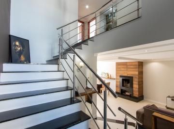 Casa · 199m² · 3 Quartos · 3 Vagas · Casa em Condomínio em Aberta dos Morros