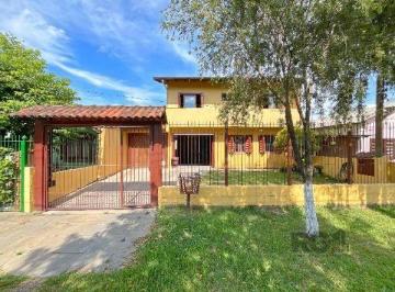 Casa · 189m² · 3 Quartos · 2 Vagas · Sobrado de 189m²: Oportunidade Residencial ou Comercial em Terreno de 330m²