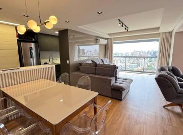 Apartamento · 99m² · 3 Quartos · 2 Vagas · Apartamento mobiliado de 3 dormitórios com suíte e 2 vagas no Petrópolis