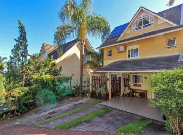 Casa · 222m² · 3 Quartos · 2 Vagas · Casa em Condomínio - Imóvel Raro - Excelente Pátio Privativo