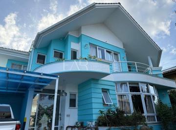 Casa · 4500m² · 3 Quartos · 6 Vagas · Casa com 3 suítes à Venda - Jurerê, Florianópolis