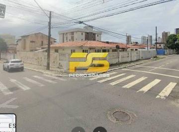 Casa · 240m² · 3 Quartos · 1 Vaga · Casa a venda de esquina no Bairro dos Estados
