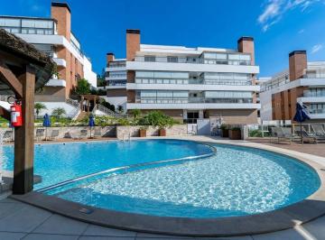 condominio · Apartamento de 04 dormitórios e 02 GGE em Bombinhas/SC 247 m²