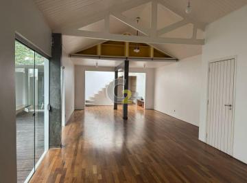 Casa · 219m² · 2 Quartos · 2 Vagas · Casa à venda na Vila Madalena com 2 suites e 2 vagas