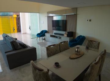 Casa de 3 quartos, Vicente Pires · Sobrado 3 Quartos - Condomínio Residencial Canaville - 400m de Terreno - Permuta