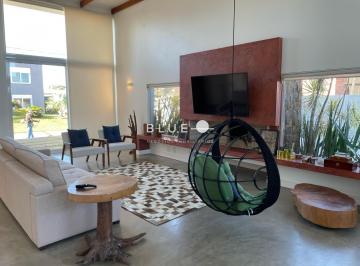 Casa · 457m² · 3 Quartos · 2 Vagas · Casa em condominio Beira-Mar em Torres RS