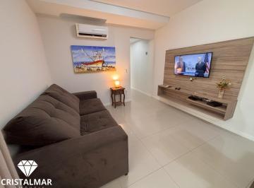 Apartamento · 80m² · 2 Quartos · 1 Vaga · Apto 2 dormitorios, com piscina a cerca de 200 m da praia