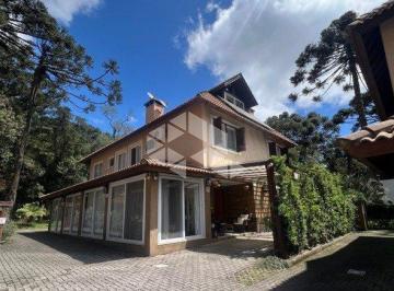 690803_i6ZIqQ47799zHQe7v1_6908036812751546f18.jpg · Casa à venda na Vila Suzana em Canela - Conforto, tecnologia e sofisticação
