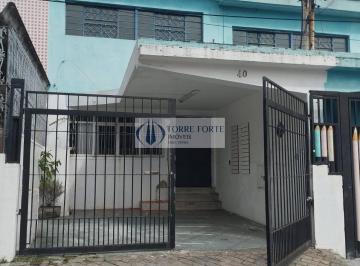 Casa · 175m² · 2 Quartos · 2 Vagas · Sobrado com 2 dormitorios 2 vagas de garagem na Cidade São Mateus.