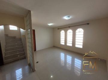 Casa · 200m² · 3 Quartos · 6 Vagas · QE 44 Sobrado desocupado