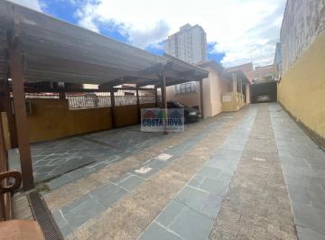 Casa · 144m² · 3 Quartos · 10 Vagas · Casa com 144m², 3 quartos sendo 1 suíte, 2 salas, 10 vagas e amplo espaço na Vila Nivi