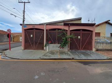 Casa · 145m² · 3 Quartos · 3 Vagas · Casa à Venda em Vila Prado - 3 Dormitórios, 145m² por R$460k
