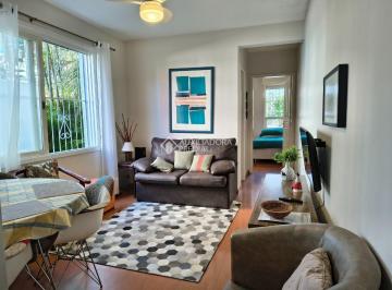 Apartamento · 40m² · 1 Quarto · Apartamento térreo elevado reformado no bairro Rio Branco, pronto para morar!