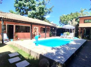 709439_i27144dI_709439681b86a1d40c5.jpg · Casa 3 dormitórios 150m2 privativos 2 vagas de garagem no bairro Sao Joao do rio vermelho