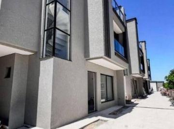 4f6e959dd7bc58a89b29c4c97bfda98aa81e62c7 · Sobrado com 3 dormitórios à venda, 127 m² por R$ 898.000,00 - Capão Raso - Curitiba/PR