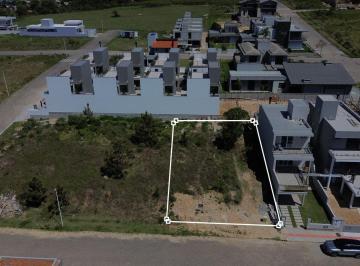 Terreno · 364m² · Terreno em Bairro Ferraz com Vista ao Mar