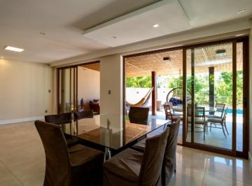 Foto 01 · Excelente casa à venda, 4/4 sendo três suítes, energia solar, seis vagas de garagens, 380m2