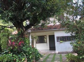 Casa de 6 quartos, Recife · Casa Duplex Seu Novo Lar em Santo Amaro: Conforto, Praticidade e Ótima!