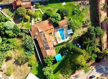 Casa · 2800m² · 3 Quartos · 10 Vagas · Chácara em Atibaia no asfalto