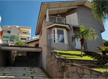 Casa · 288m² · 5 Quartos · Luxo e Conforto: Casa no Condomínio Hills III