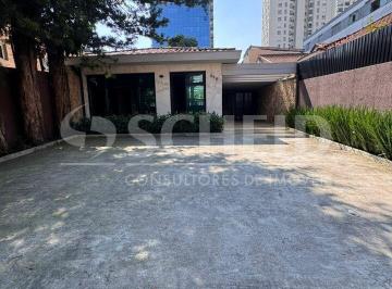Casa · 350m² · 5 Quartos · 4 Vagas · Excelente Casa Térrea na Vila Olímpia com 5 quartos 5 suítes 4 vagas de garagem.
