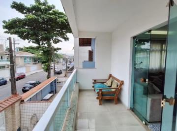 Casa · 203m² · 3 Quartos · 2 Vagas · Casa Sobreposta Alta à venda 3 dormitórios no Estuário - Santos