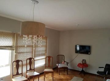 Casa de 3 quartos, Jundiaí · Casa com 3 quartos sendo 1 suite, 2 vagas - Vila Formosa, Jundiaí 