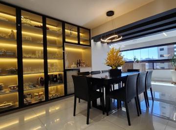 Sala de jantar · 4 QUARTOS 4 SUITES 4 VAGAS VAZADO APTO DE ALTO PADRAO LAZER COMPLETO ACEITA PROPOSTA