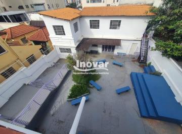 Casa · 96m² · 3 Vagas · Excelente Casa Comercial com área construida de 380 m3, 3 pavimentos, 3 vagas, quintal espaçoso, rua