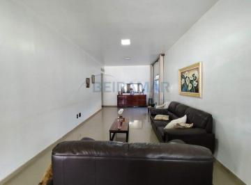 Casa · 445m² · 7 Quartos · 6 Vagas · Casa Sobrado 7 Quartos, 4 Banheiros, Churrasqueira, 2 Áreas de Serviço à Venda no Condomínio Versalh