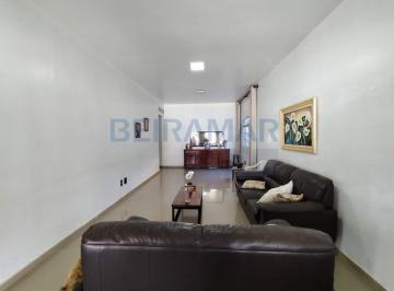 Casa · 445m² · 7 Quartos · 6 Vagas · Casa Sobrado 7 Quartos, 4 Banheiros, Churrasqueira, 2 Áreas de Serviço à Venda no Condomínio Versalh