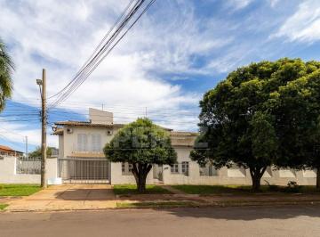 Casa · 592m² · 5 Quartos · 7 Vagas · Sobrado no Bairro Vila Bandeirantes
