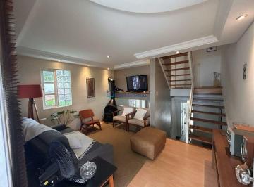 Casa · 273m² · 3 Quartos · 2 Vagas · Sobrado com 3 Suítes, 4 Vagas e Lazer Completo em Condomínio Fechado
