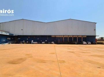 5c7f222eb82207fcea02dfe6794dc37739cdf656 · Galpão Classe A com 3.630m² e pé-direito de 12m. Inf.: (61) 9.8300-2010