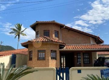 Casa de 3 quartos, Caraguatatuba · Sobrado com 3 suítes frente mar na Praia do Capricórnio - Caraguatatuba/SP