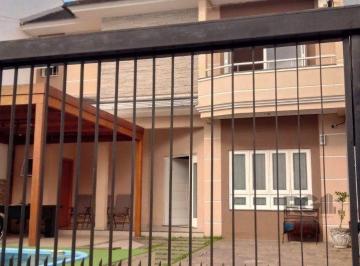 Casa · 172m² · 3 Quartos · Casa sobrado semi mobiliado, 3 dormitórios, 1 suíte master, vagas de garagem, Bairro Parque da matri