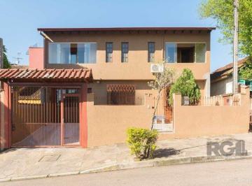 Casa · 265m² · 4 Quartos · 3 Vagas · Casa de 4 quartos com 265m², no bairro Cavalhada