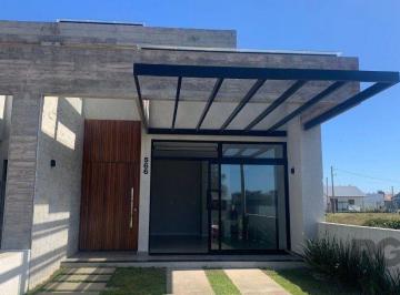 Casa · 85m² · 3 Quartos · 1 Vaga · Casa em Praia da Conceição