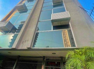 Casa · 40m² · Sala Comercial à Venda em Moinhos de Vento 39.93m², na quintino bocaiúva, junto a 24 d outubro