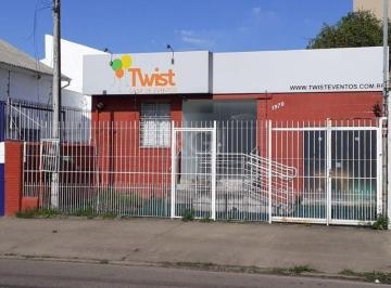 Casa · 150m² · Casa Comercial para Aluguel no Bairro São João – Porto Alegre- 150m²,