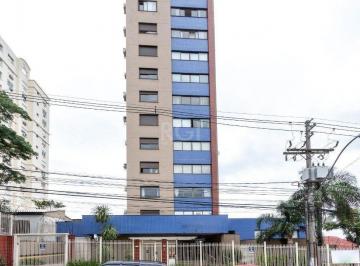 Apartamento · 134m² · 3 Quartos · 2 Vagas · Apartamento em Petrópolis