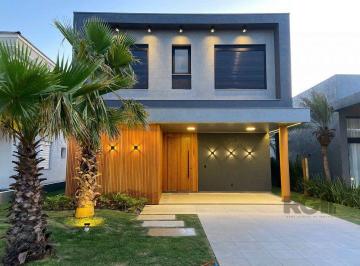 Casa · 219m² · 4 Quartos · 2 Vagas · Sobrado em condomínio fechado à venda em Xangri-lá