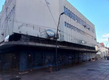 Casa · 1700m² · 3 Quartos · Prédio Comercial em Centro Histórico