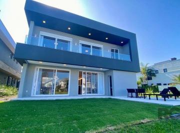 Casa · 440m² · 5 Quartos · Casa de Condomínio em Atlântida Sul