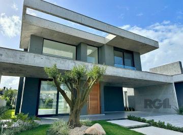 Casa · 317m² · 4 Quartos · Casa de Condomínio em Velas da Marina