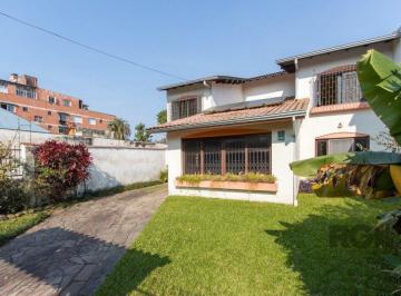 Casa · 369m² · 4 Quartos · 6 Vagas · Casa para Venda - 72.6m², 4 dormitórios, sendo 1 suites, 6 vagas - Camaquã