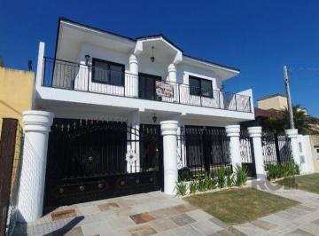 Casa · 460m² · 5 Quartos · 2 Vagas · Casa em Atlântida