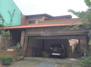 Casa · 270m² · 3 Quartos · 3 Vagas · Casa de 270m² - 3 dormitórios, 1 suíte, churrasqueira, pátio e 3 vagas de garagem