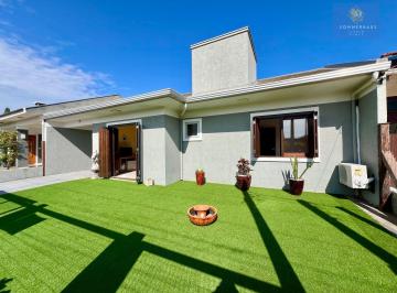 Casa · 4 Quartos · 2 Vagas · Casa 3 dormitórios próxima ao mar