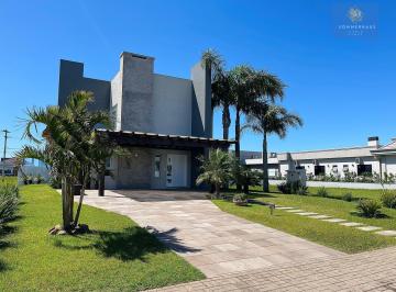 Casa · 197m² · 3 Quartos · Casa em Condomínio fechado em Capão da Canoa